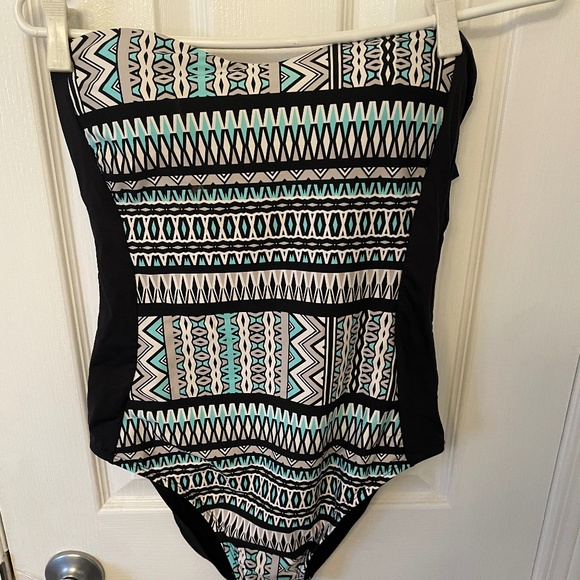 5 for $15 Kenneth Cole strapless bathing suit - Picture 1 of 4